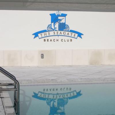 Seagate outdoor sign